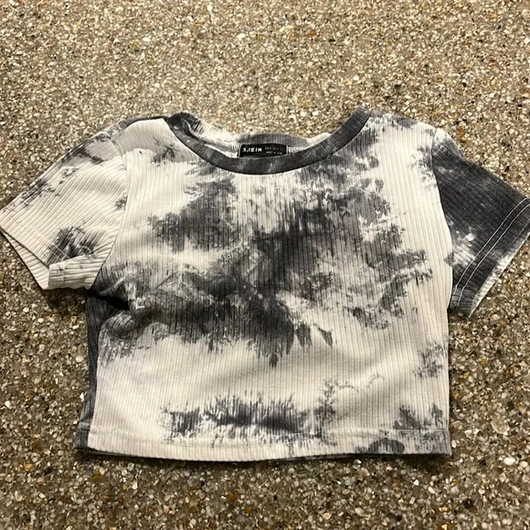 shein cropped baby tee - Picture 1 of 3
